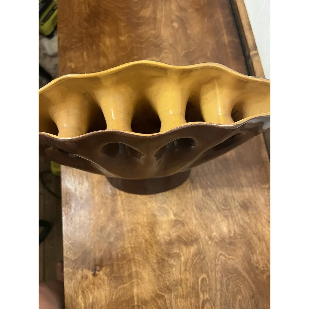 Red Wing Art Pottery Brown Fan Vase Yellow Interior EUC